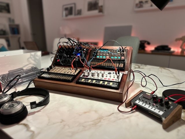Korgi Stand for Volcas and friends